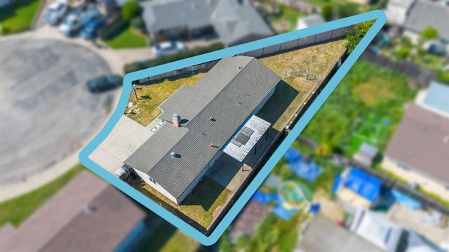 533 Linda Ct, Oakdale, CA 95361