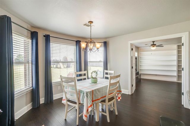 101 Springfield Lane, Red Oak, TX 75165