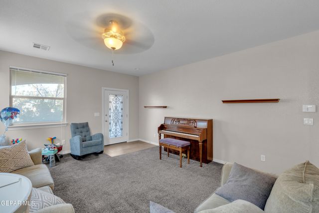 6552 GEYSER Drive, El Paso, TX 79932