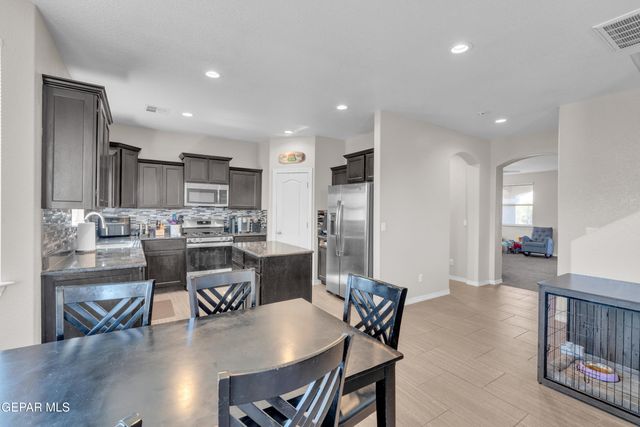 6552 GEYSER Drive, El Paso, TX 79932