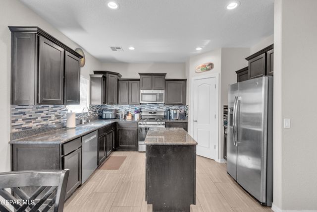 6552 GEYSER Drive, El Paso, TX 79932