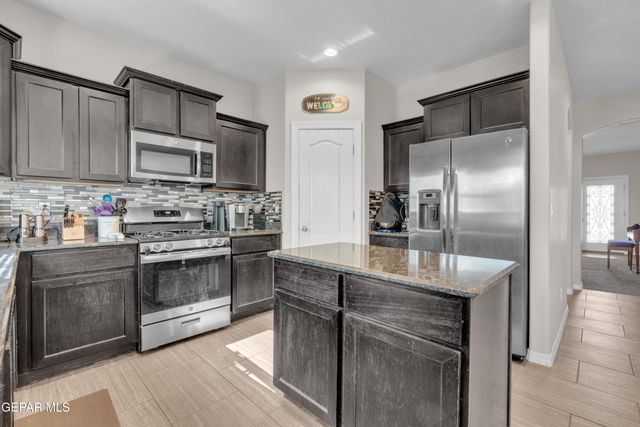 6552 GEYSER Drive, El Paso, TX 79932