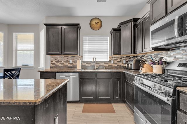 6552 GEYSER Drive, El Paso, TX 79932