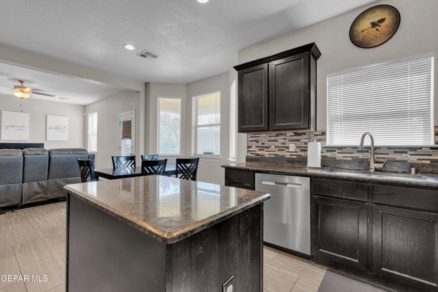 6552 GEYSER Drive, El Paso, TX 79932