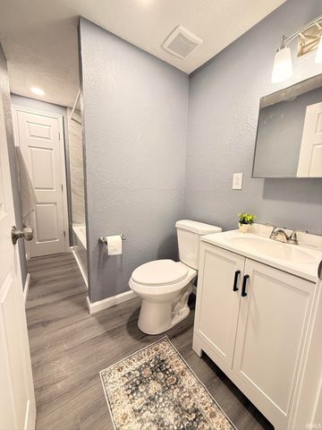 900 N Kelsey Avenue, Evansville, IN 47711