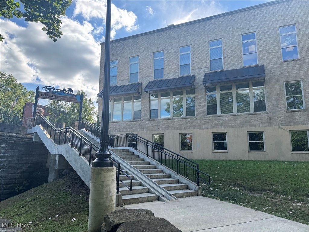 265 W Main 203, Kent, OH 44240