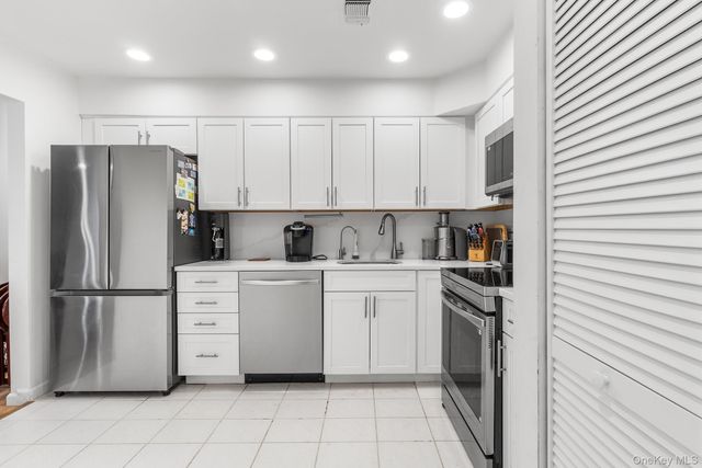 230 Aspen Court, Wantagh, NY 11793