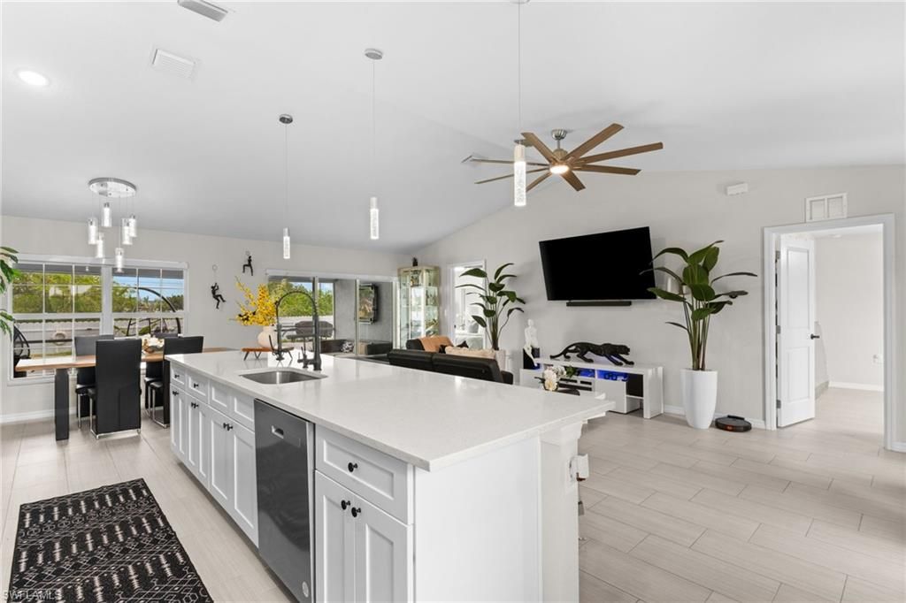 2715 NW 7th ST, CAPE CORAL, FL 33993 — photo 3