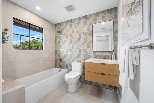 478 NW 13th Street, Boca Raton, FL 33432