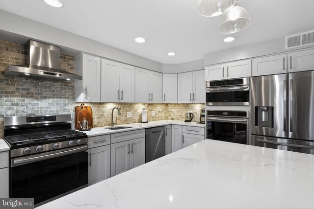 1708 MADEIRA AVE, Jenkintown, PA 19046