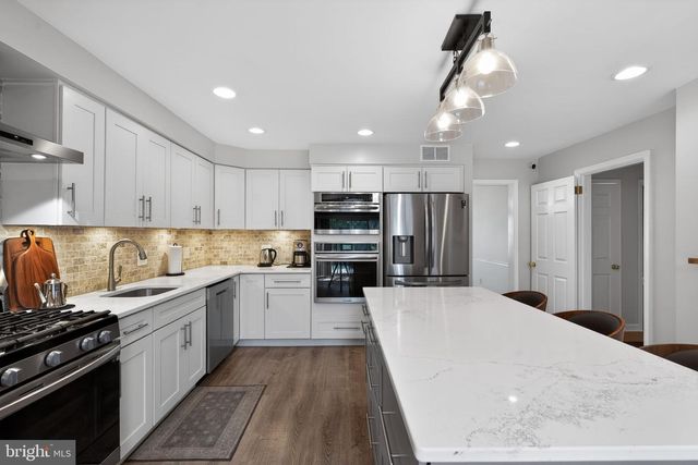 1708 MADEIRA AVE, Jenkintown, PA 19046