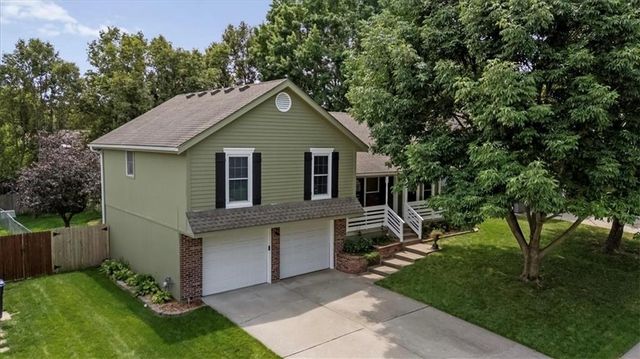 1327 Depot Drive, Lee's Summit, MO 64086