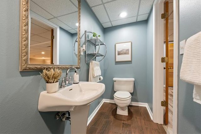 1327 Depot Drive, Lee's Summit, MO 64086