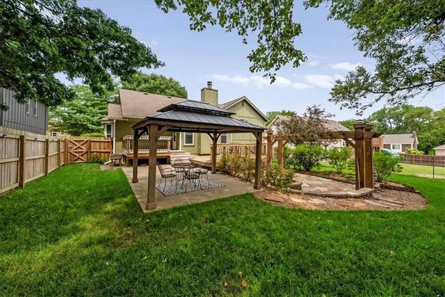 1327 Depot Drive, Lee's Summit, MO 64086