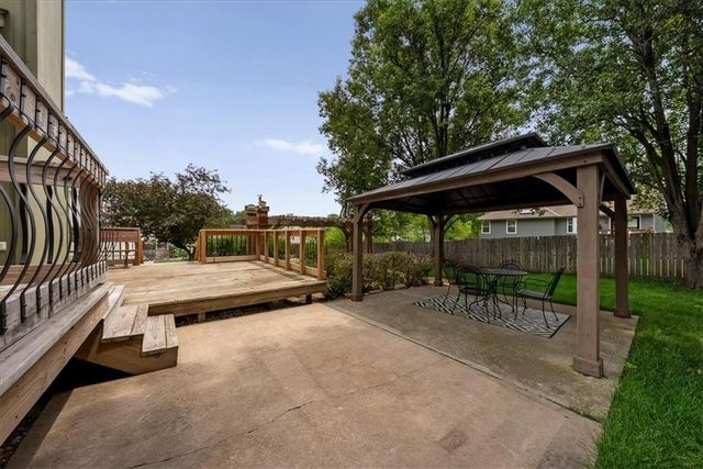 1327 Depot Drive, Lee's Summit, MO 64086