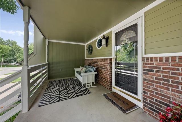 1327 Depot Drive, Lee's Summit, MO 64086