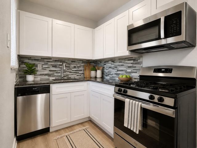 204 E 30th ST 101, Austin, TX 78705