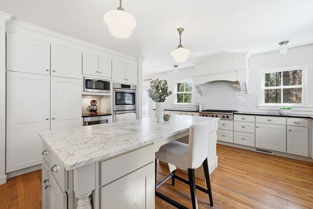 136 Cedar St, Lexington, MA 02420