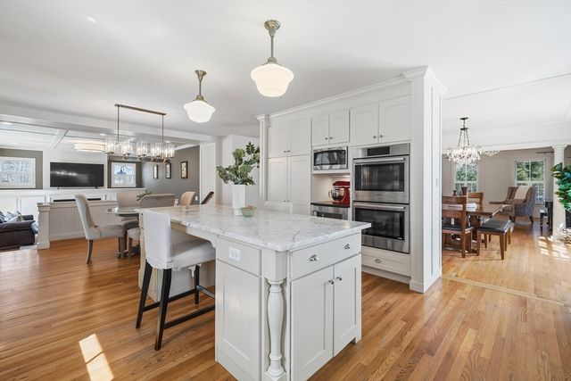 136 Cedar St, Lexington, MA 02420