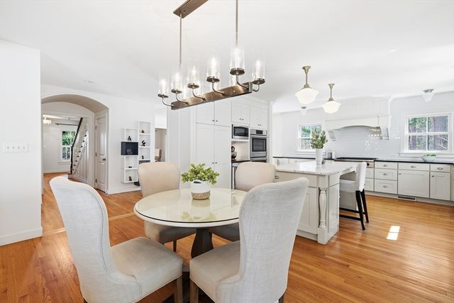 136 Cedar St, Lexington, MA 02420