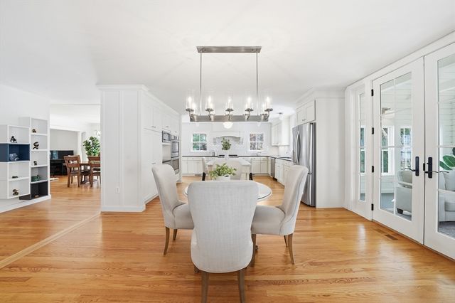 136 Cedar St, Lexington, MA 02420