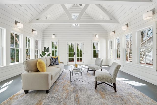 136 Cedar St, Lexington, MA 02420