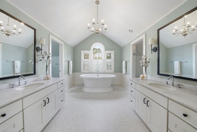 136 Cedar St, Lexington, MA 02420