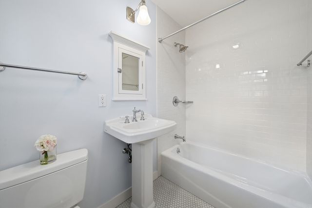 136 Cedar St, Lexington, MA 02420