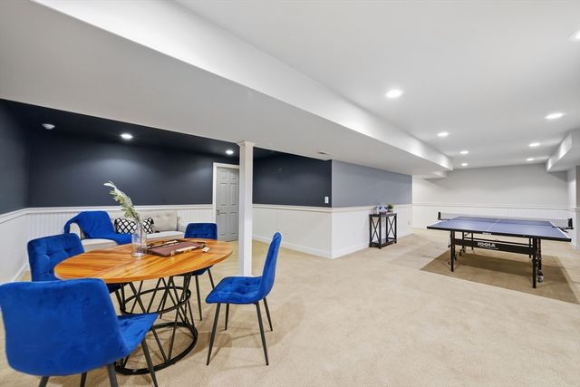 136 Cedar St, Lexington, MA 02420