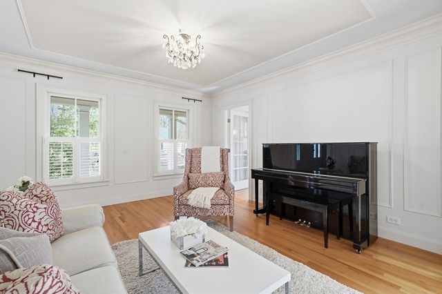 136 Cedar St, Lexington, MA 02420