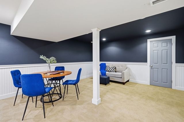 136 Cedar St, Lexington, MA 02420