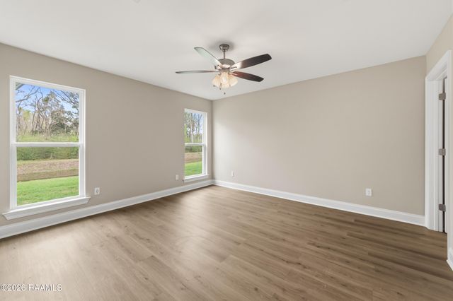 221 Camerons Cove Drive, Carencro, LA 70520