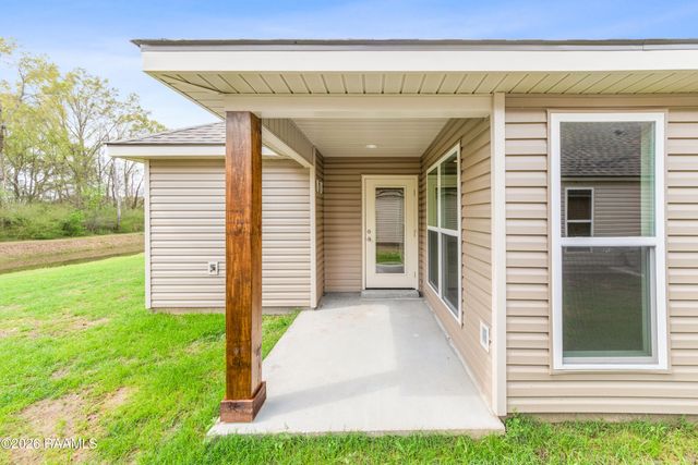 221 Camerons Cove Drive, Carencro, LA 70520