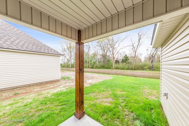 221 Camerons Cove Drive, Carencro, LA 70520