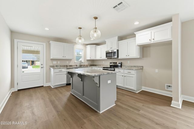 221 Camerons Cove Drive, Carencro, LA 70520