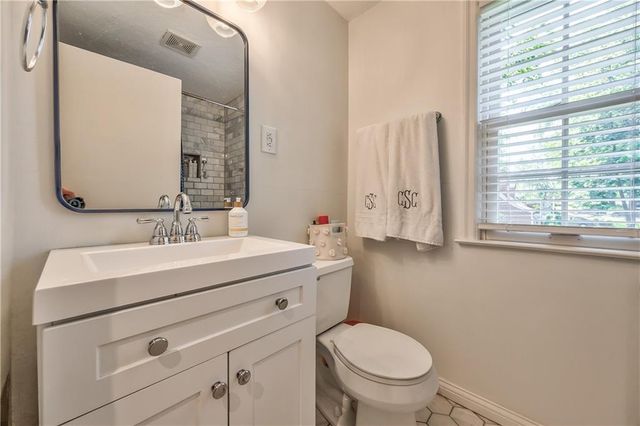 2417 W 49th Terrace, Westwood, KS 66205