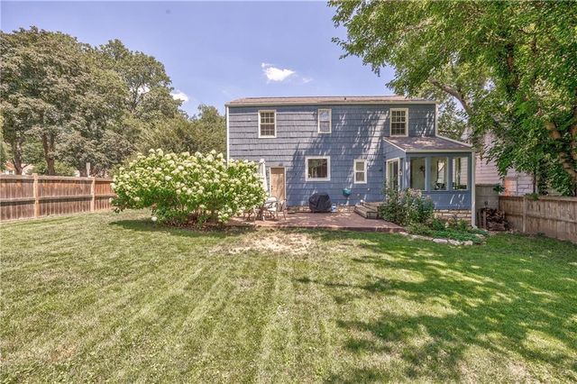 2417 W 49th Terrace, Westwood, KS 66205