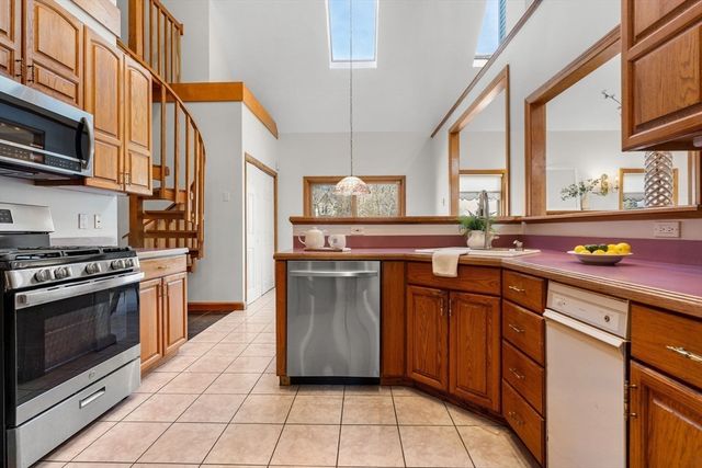 428 Broadway, Lynnfield, MA 01940