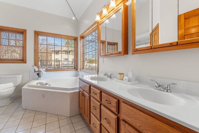 428 Broadway, Lynnfield, MA 01940