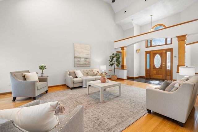 428 Broadway, Lynnfield, MA 01940