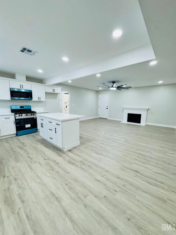 1804 Hodges Avenue, Bakersfield, CA 93304