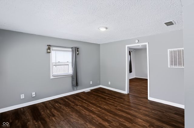 4929 W Caven Street, Indianapolis, IN 46241