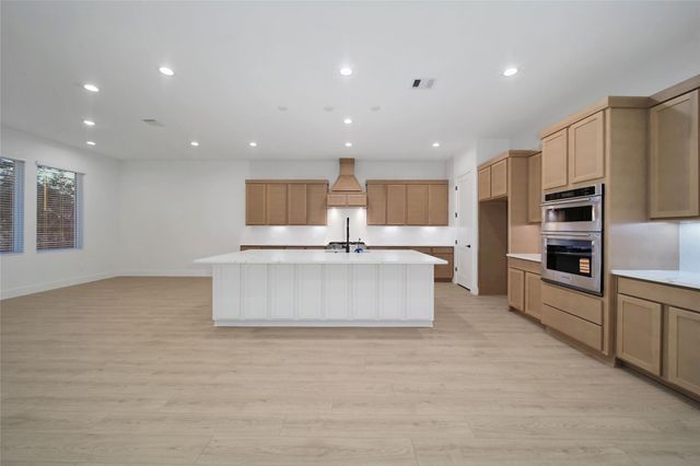 322 Louvenia Court, Pinehurst, TX 77362