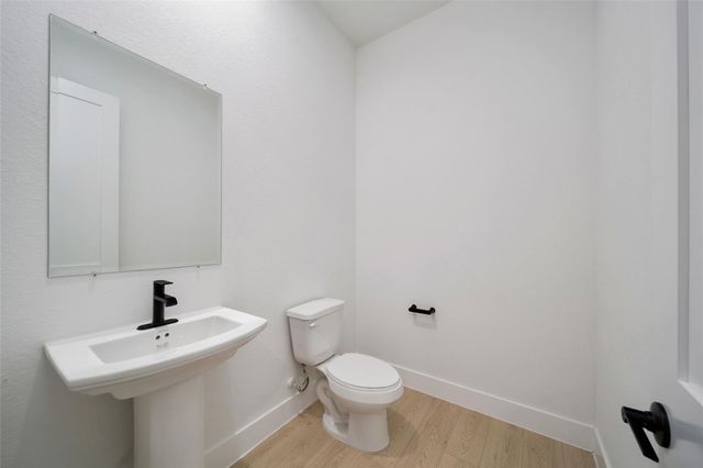 322 Louvenia Court, Pinehurst, TX 77362