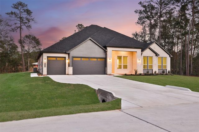 322 Louvenia Court, Pinehurst, TX 77362