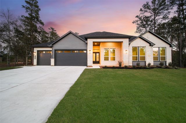 322 Louvenia Court, Pinehurst, TX 77362