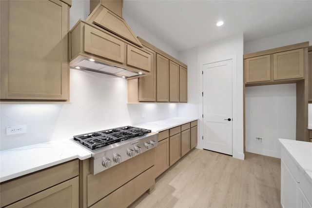 322 Louvenia Court, Pinehurst, TX 77362