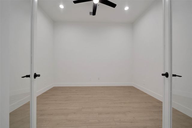 322 Louvenia Court, Pinehurst, TX 77362