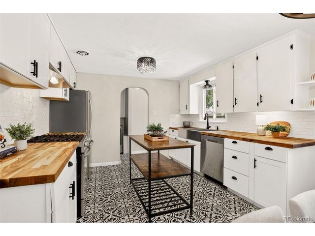 4160 Ammons St, Wheat Ridge, CO 80033