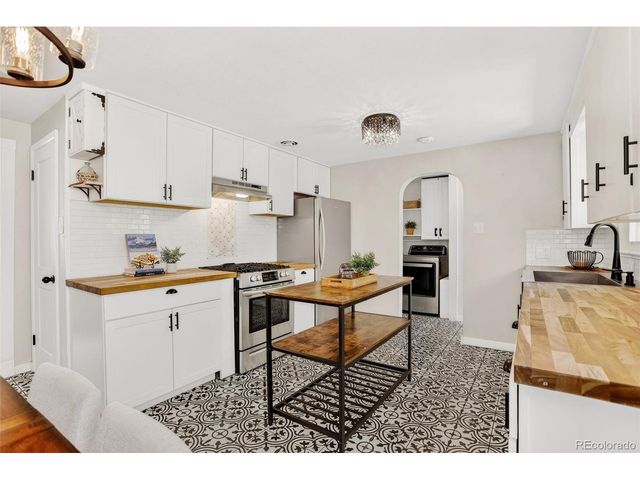 4160 Ammons St, Wheat Ridge, CO 80033